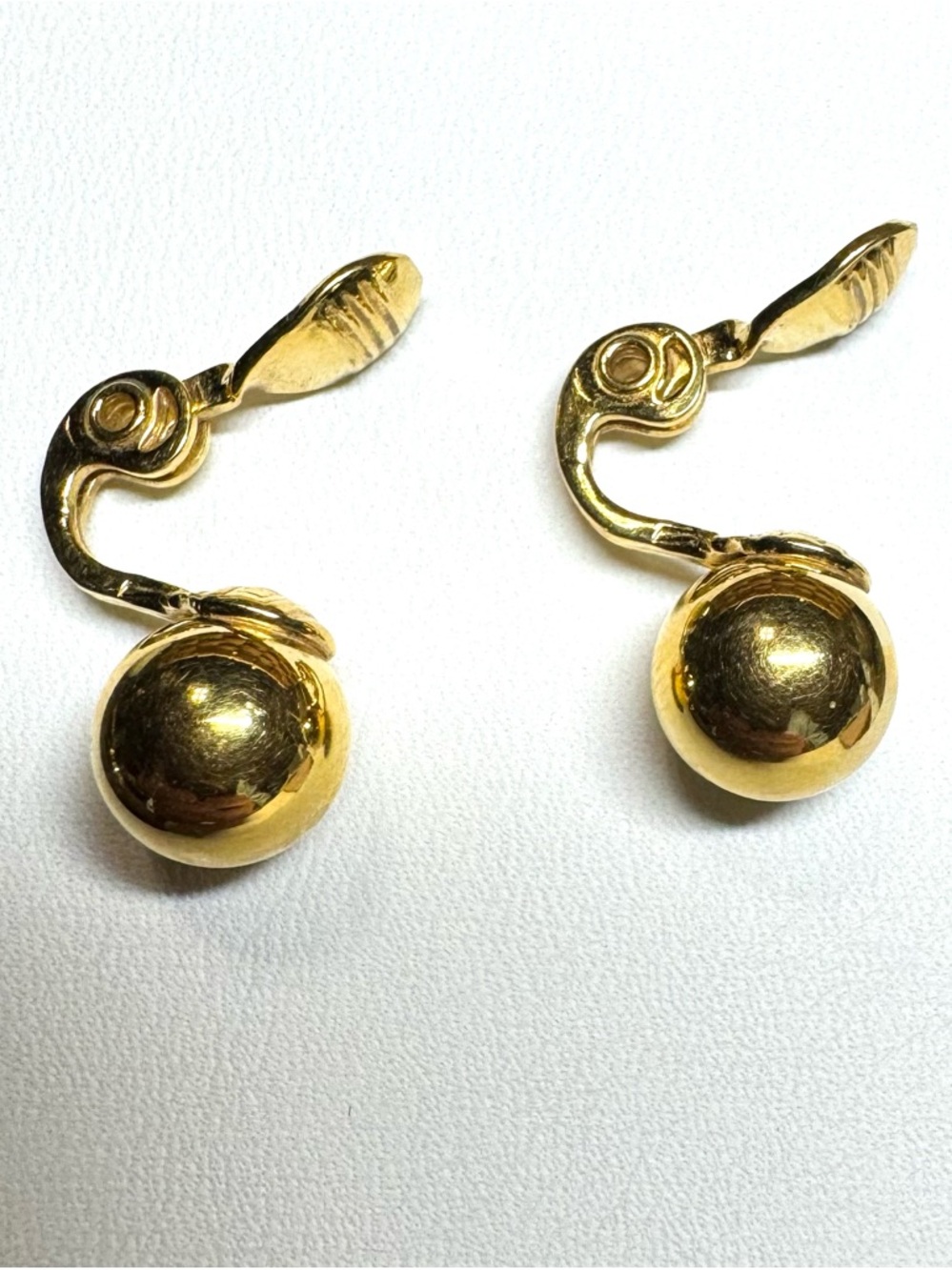 Monet Gold Tone Ball Drop Clip-On Earrings Vintage Signed - Picture 3 of 6